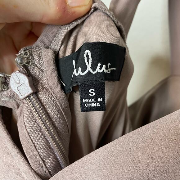 Lulu's Dress Women's Size S Air Of Romance Taupe Maxi Halter Neckline Bridesmaid - Picture 6 of 6